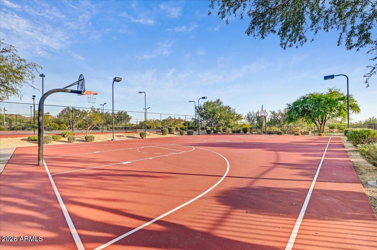 9155 E LEONORA Street