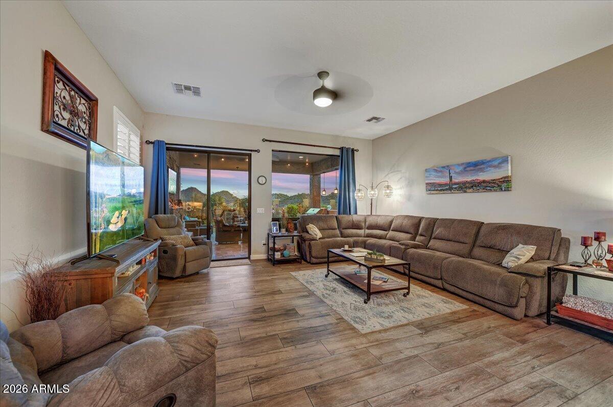 9155 E LEONORA Street