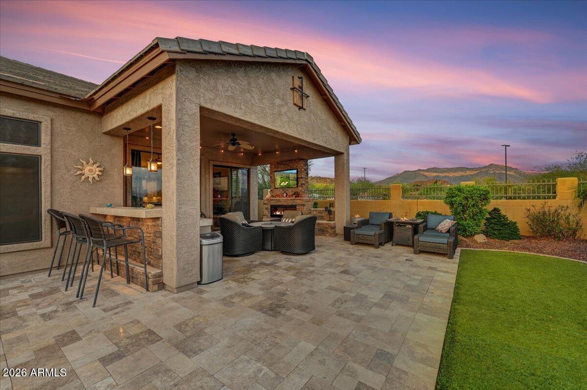 9155 E LEONORA Street