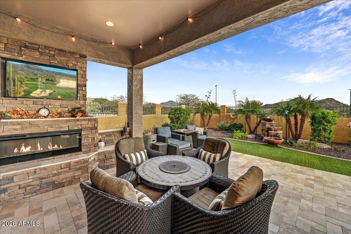 9155 E LEONORA Street