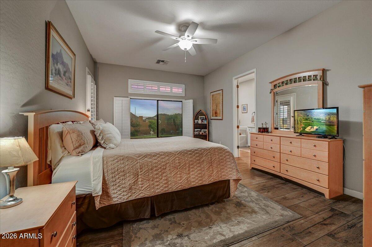 9155 E LEONORA Street