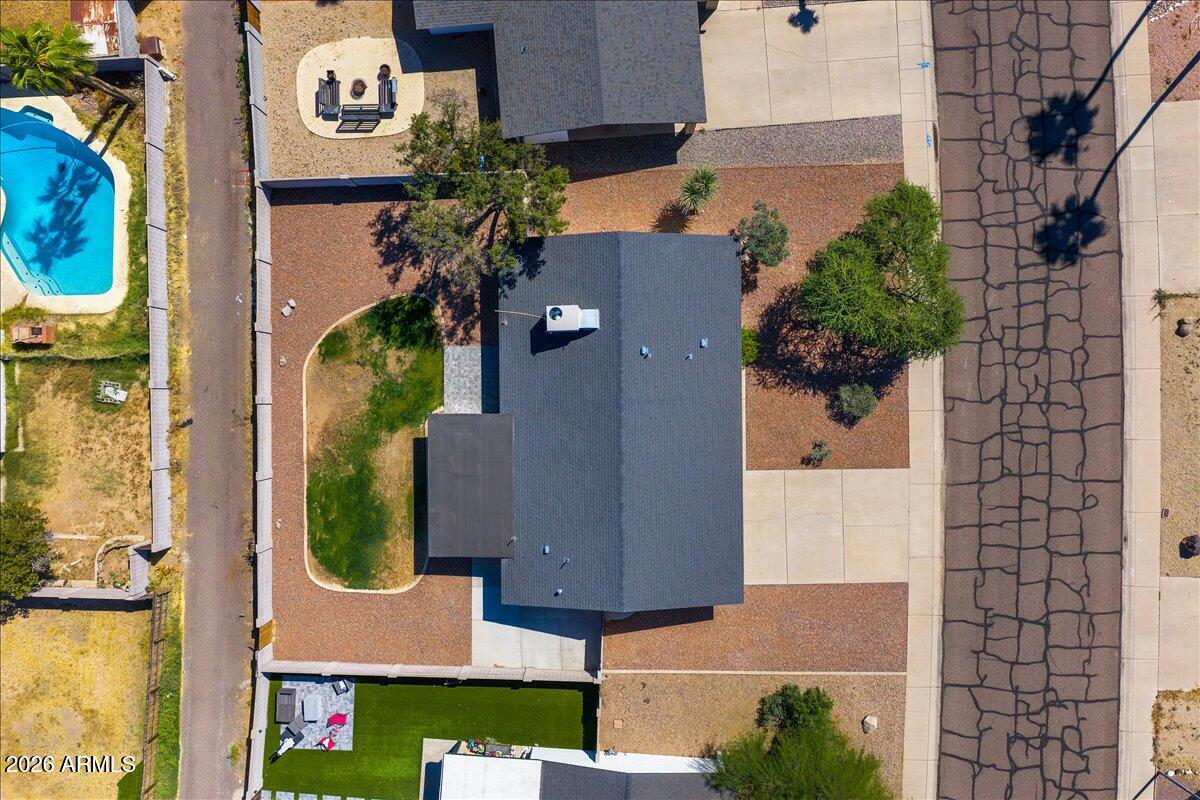 3416 E ALTADENA Avenue