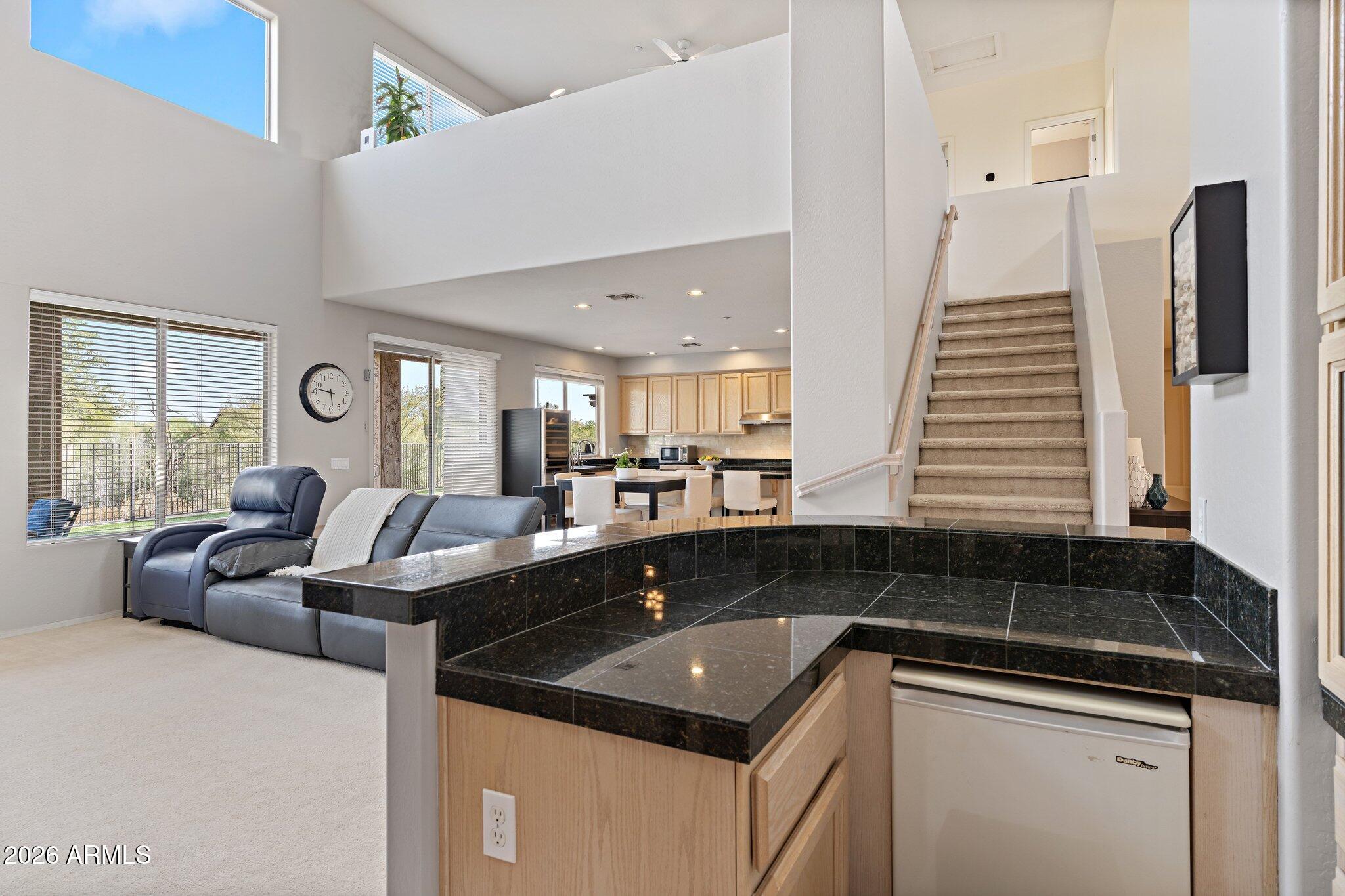 5869 E HEDGEHOG Place
