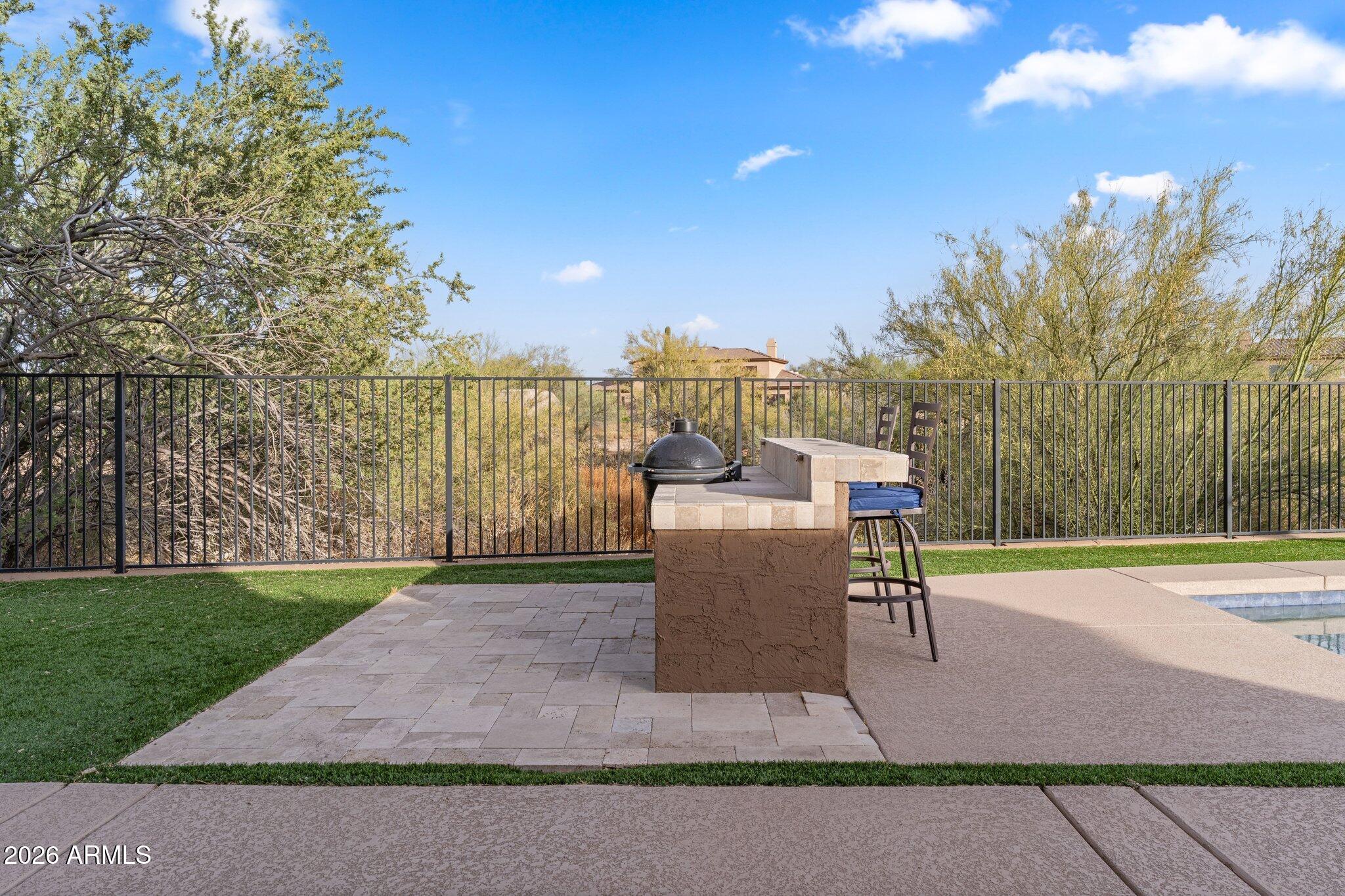 5869 E HEDGEHOG Place