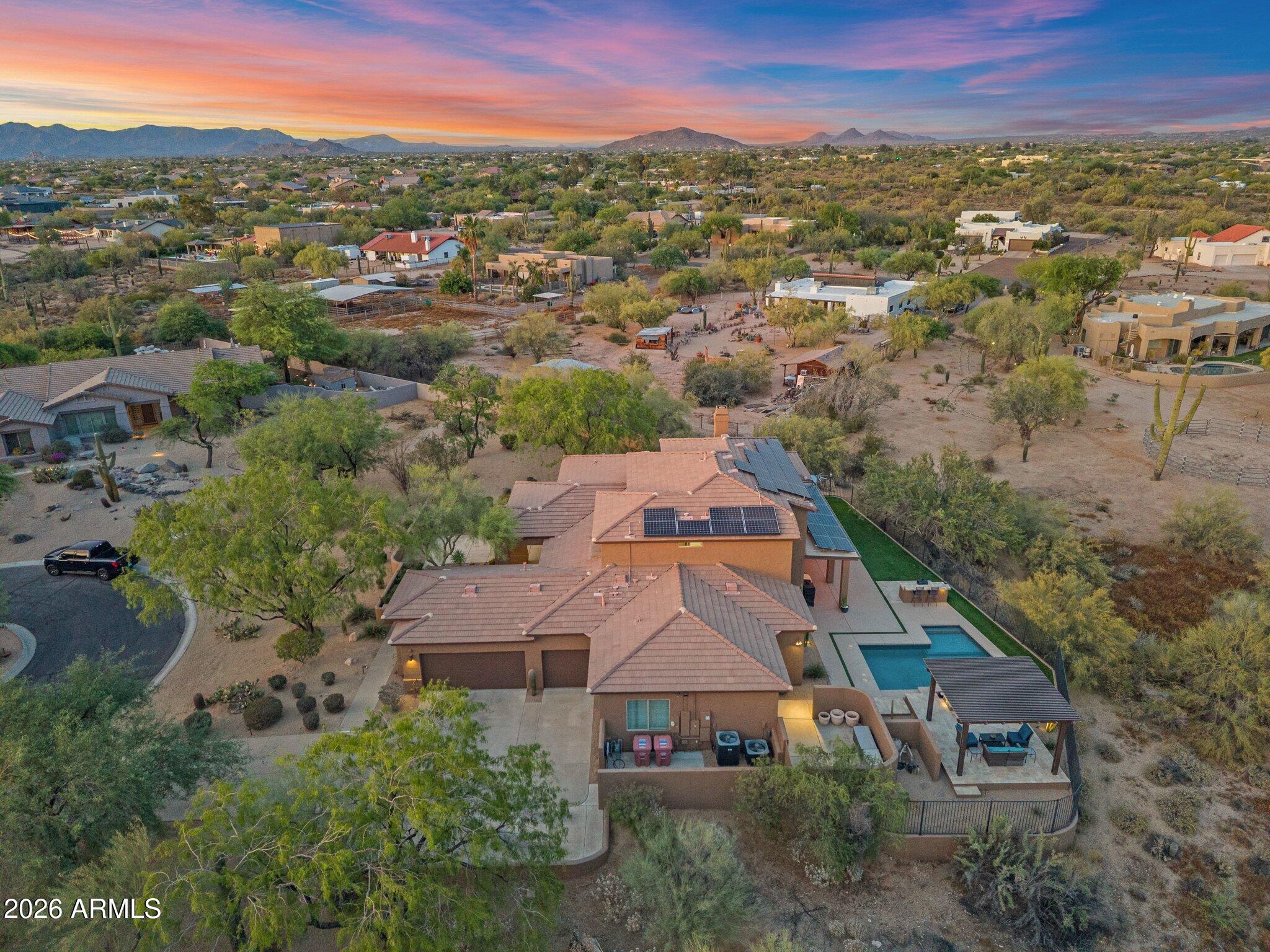 5869 E HEDGEHOG Place