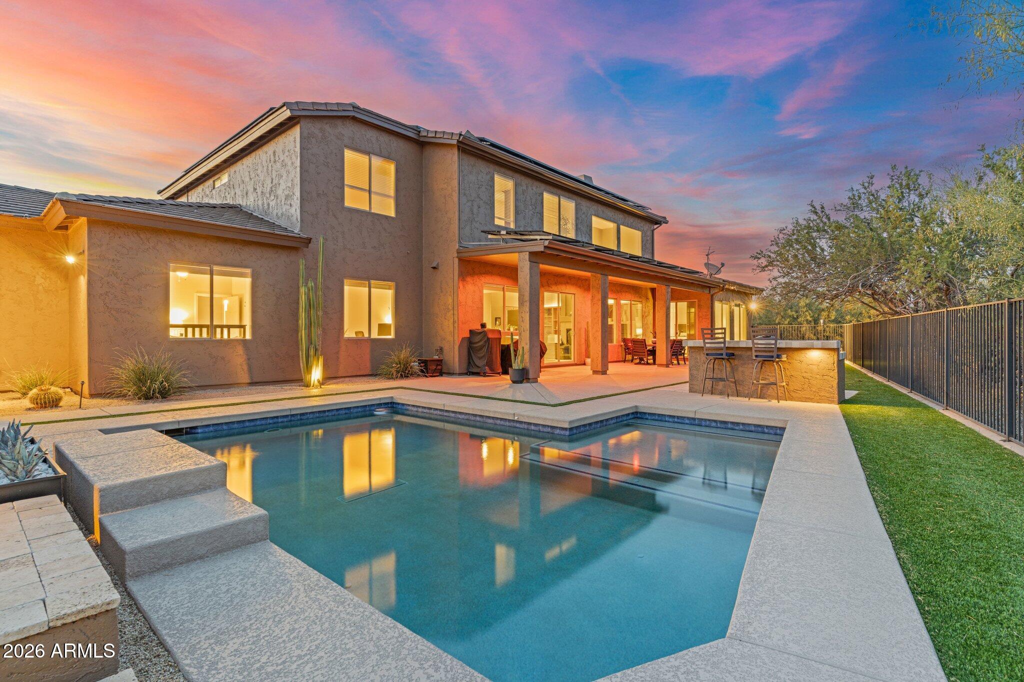 5869 E HEDGEHOG Place