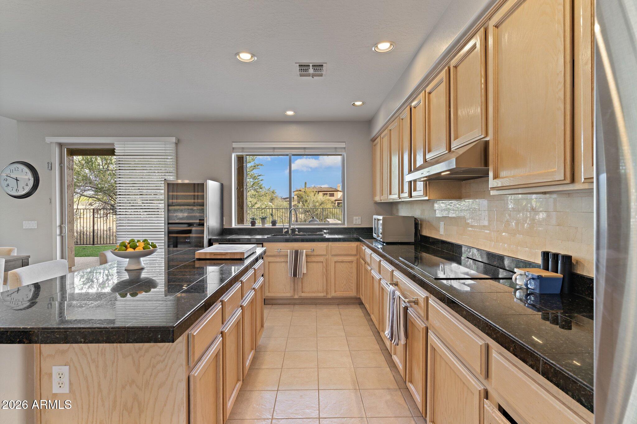 5869 E HEDGEHOG Place
