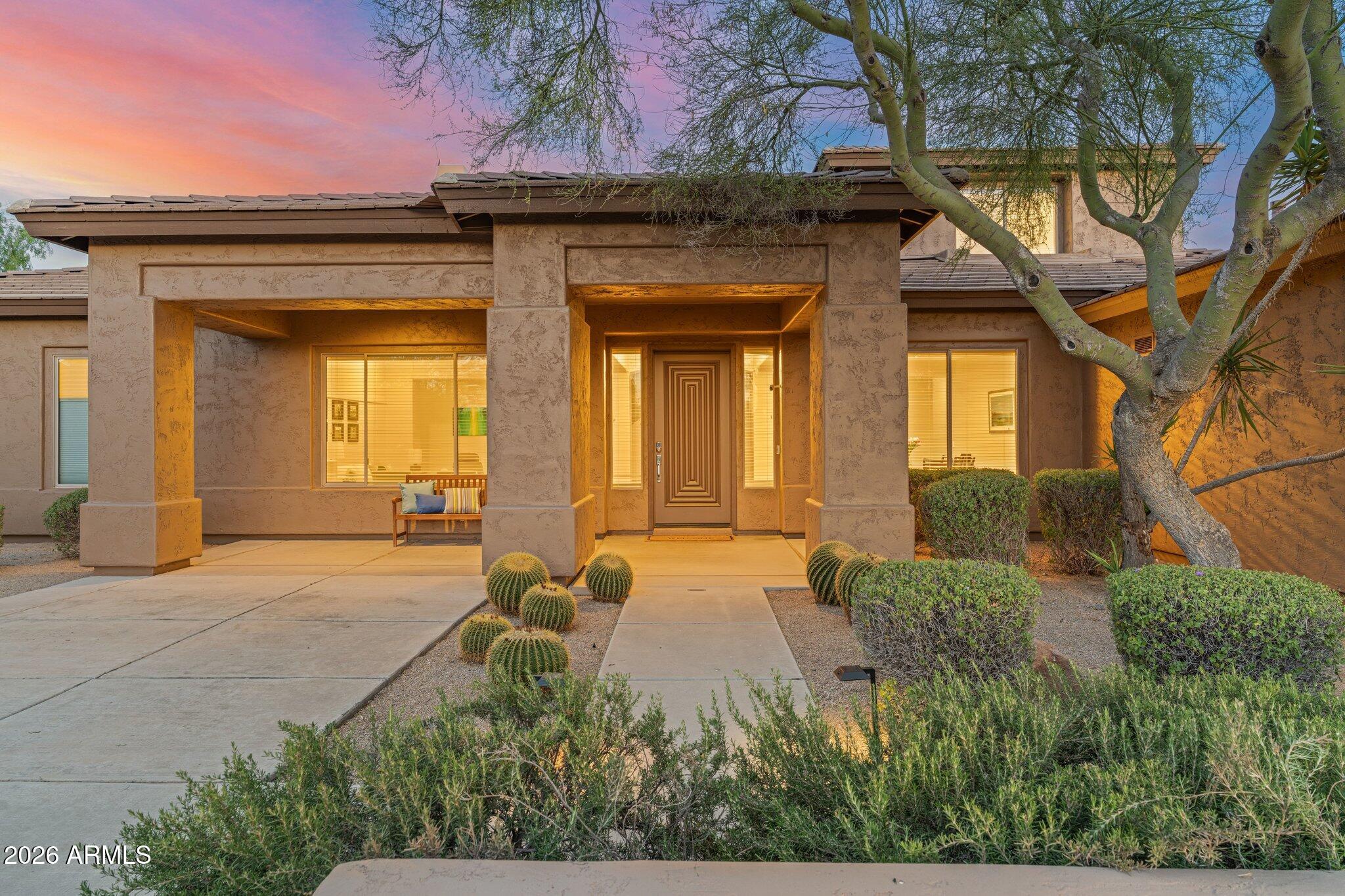 5869 E HEDGEHOG Place