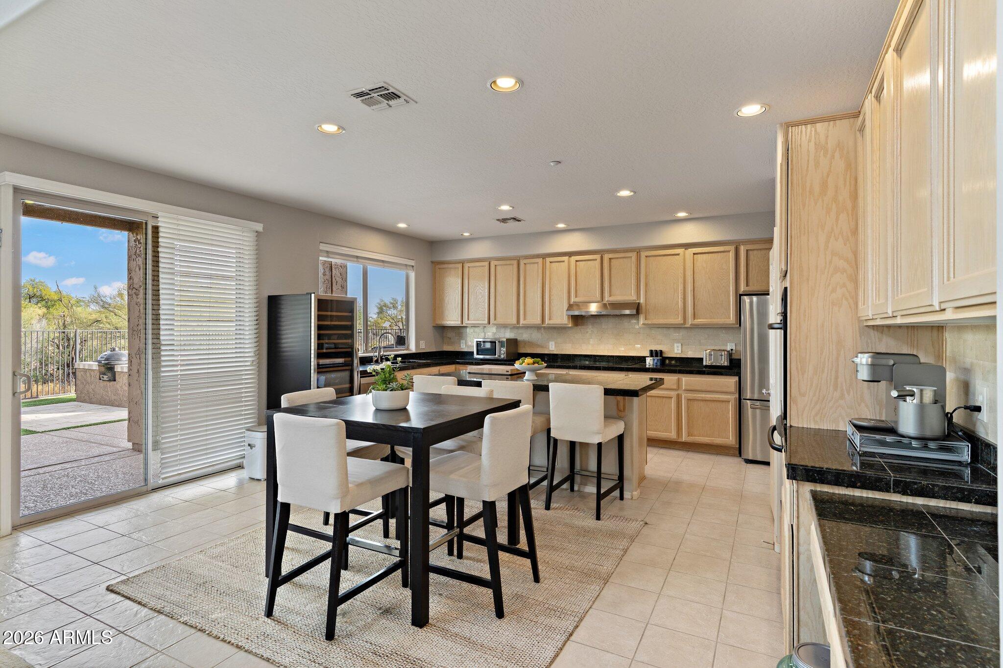 5869 E HEDGEHOG Place