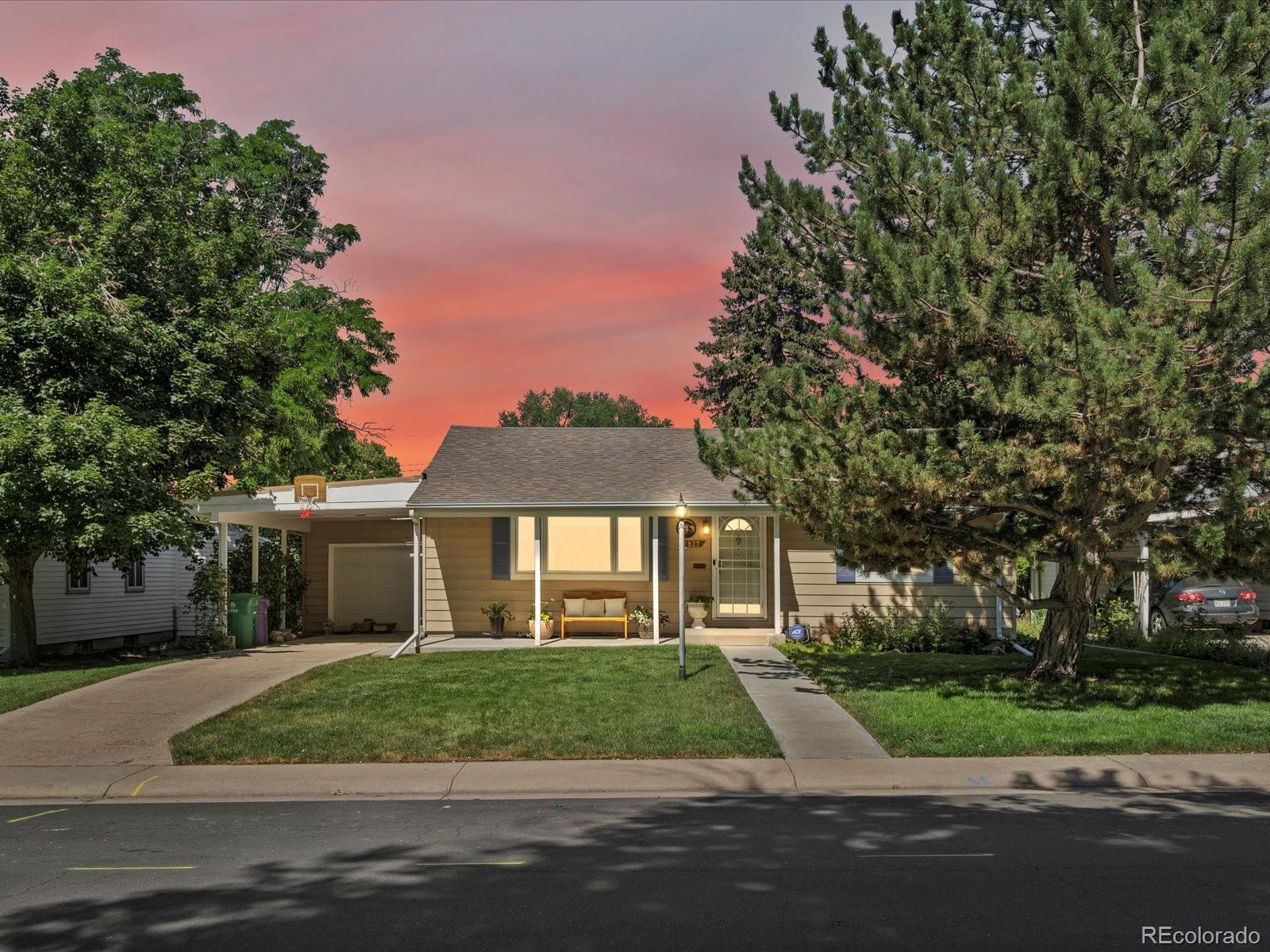 1827 S Fairfax Street
