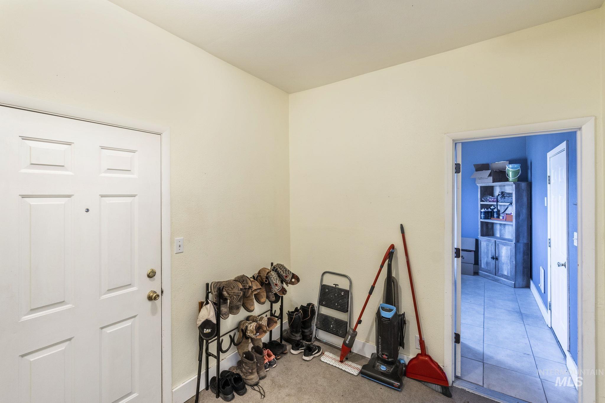 3395 Parke Ave.