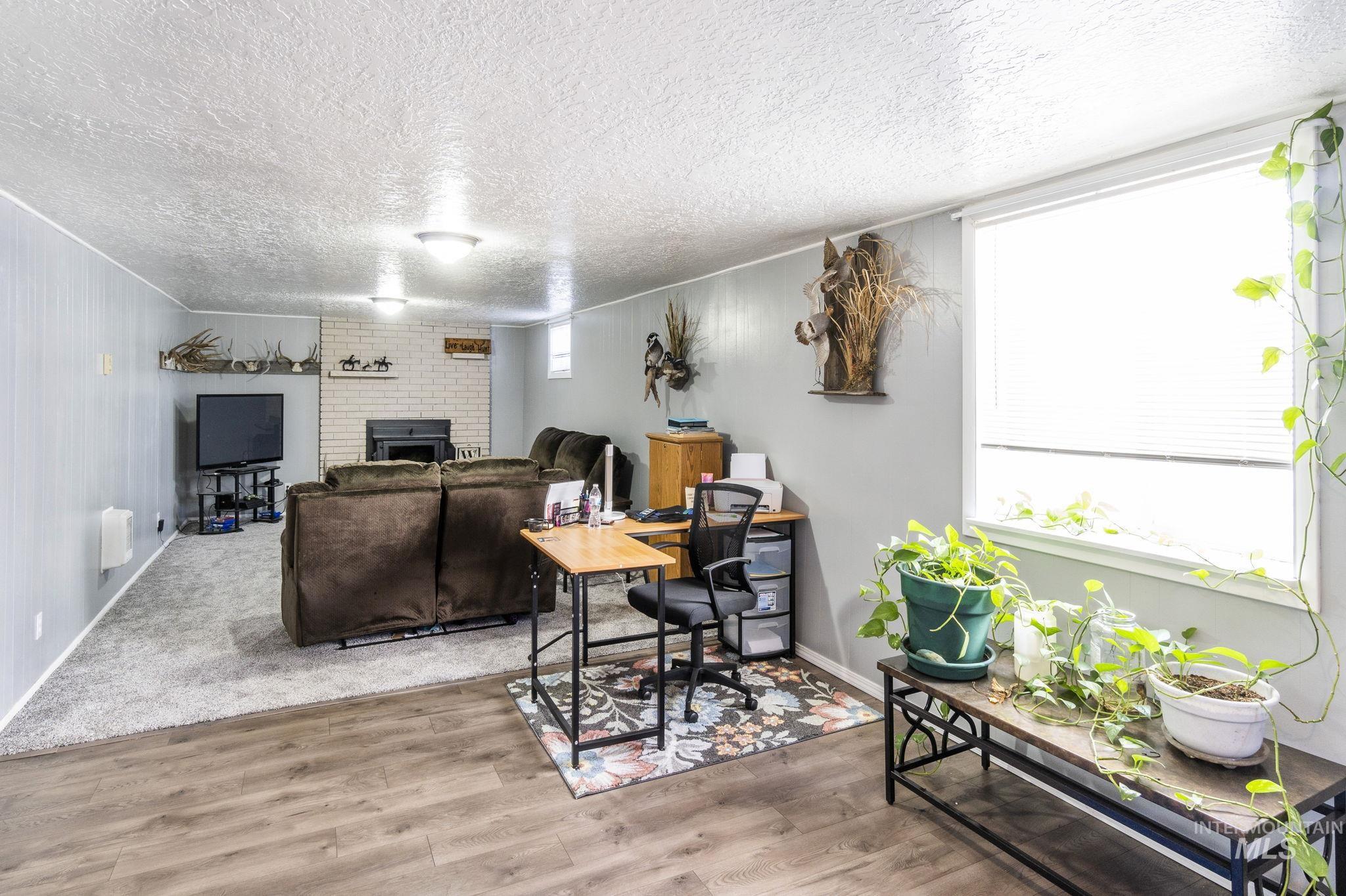 3395 Parke Ave.