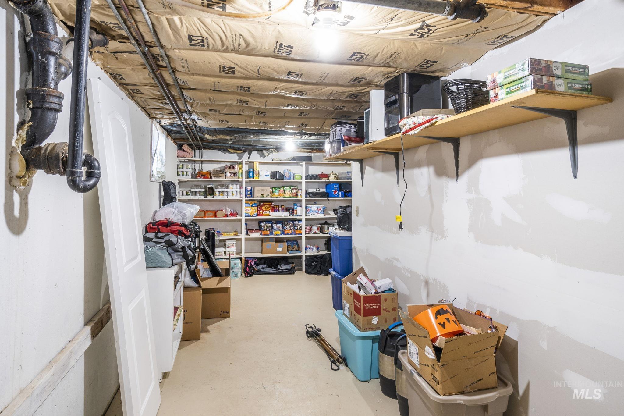 3395 Parke Ave.