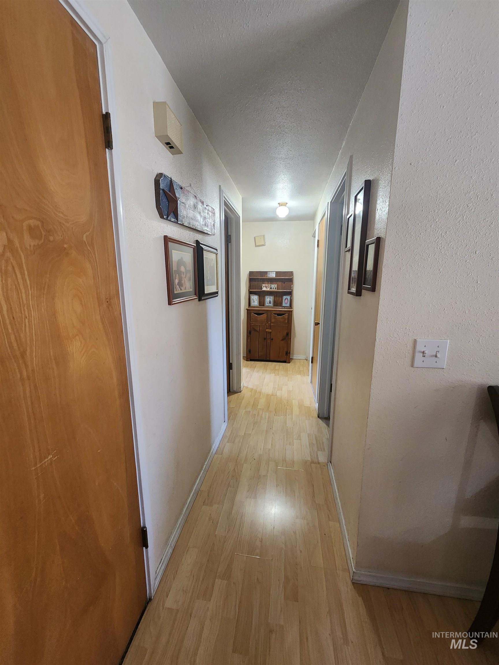 104 N 6th Street E