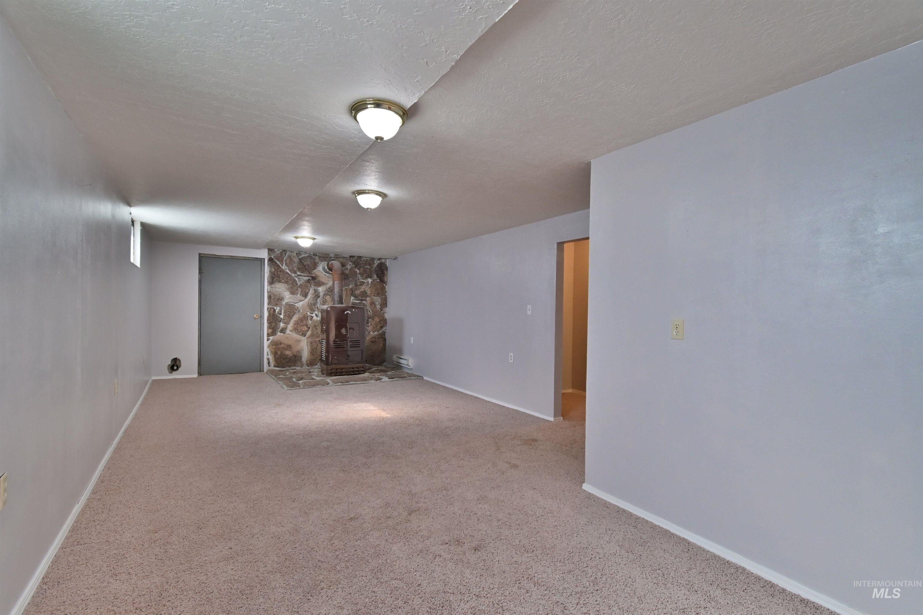 1462 S 2190 E Yost Rd
