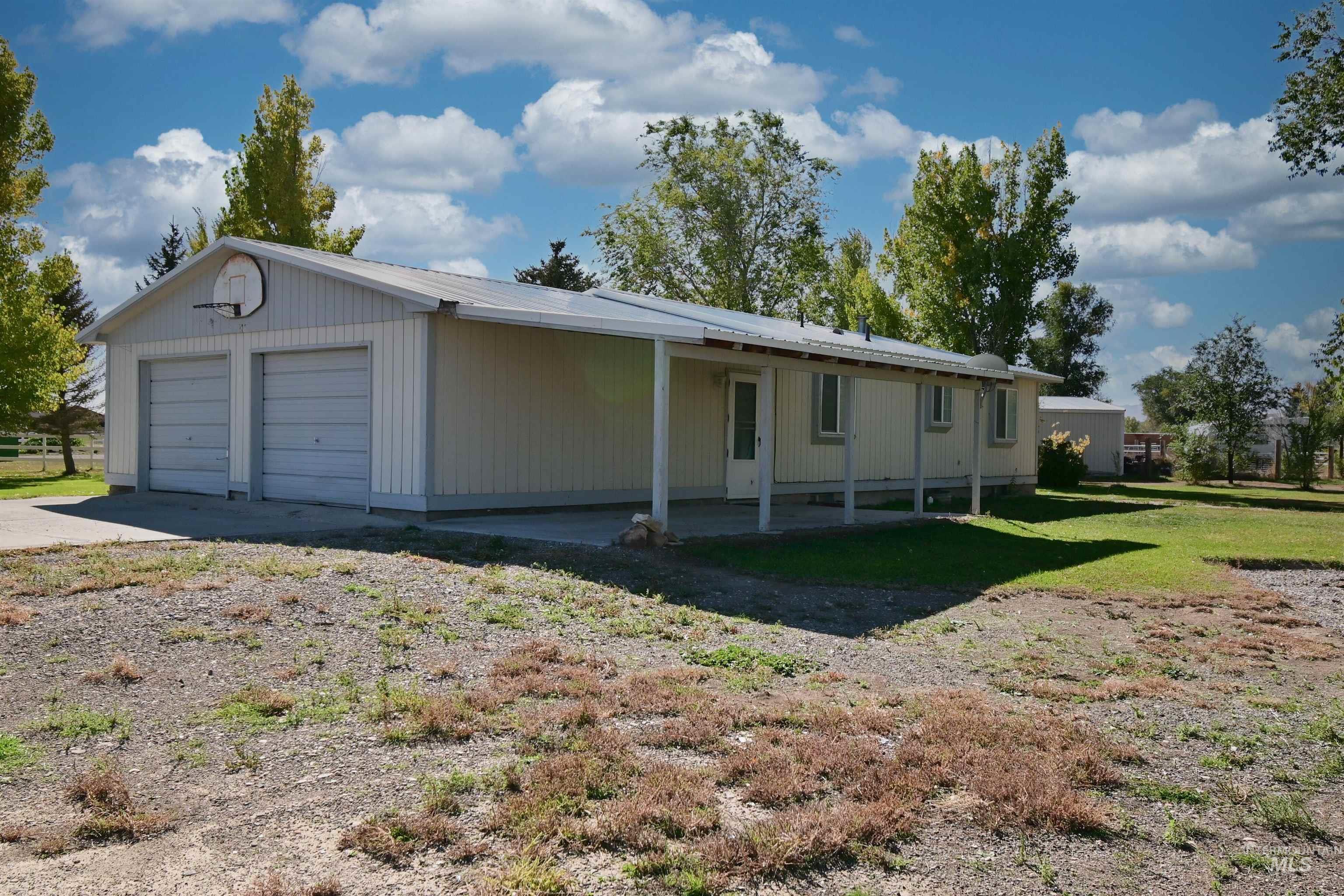 1462 S 2190 E Yost Rd