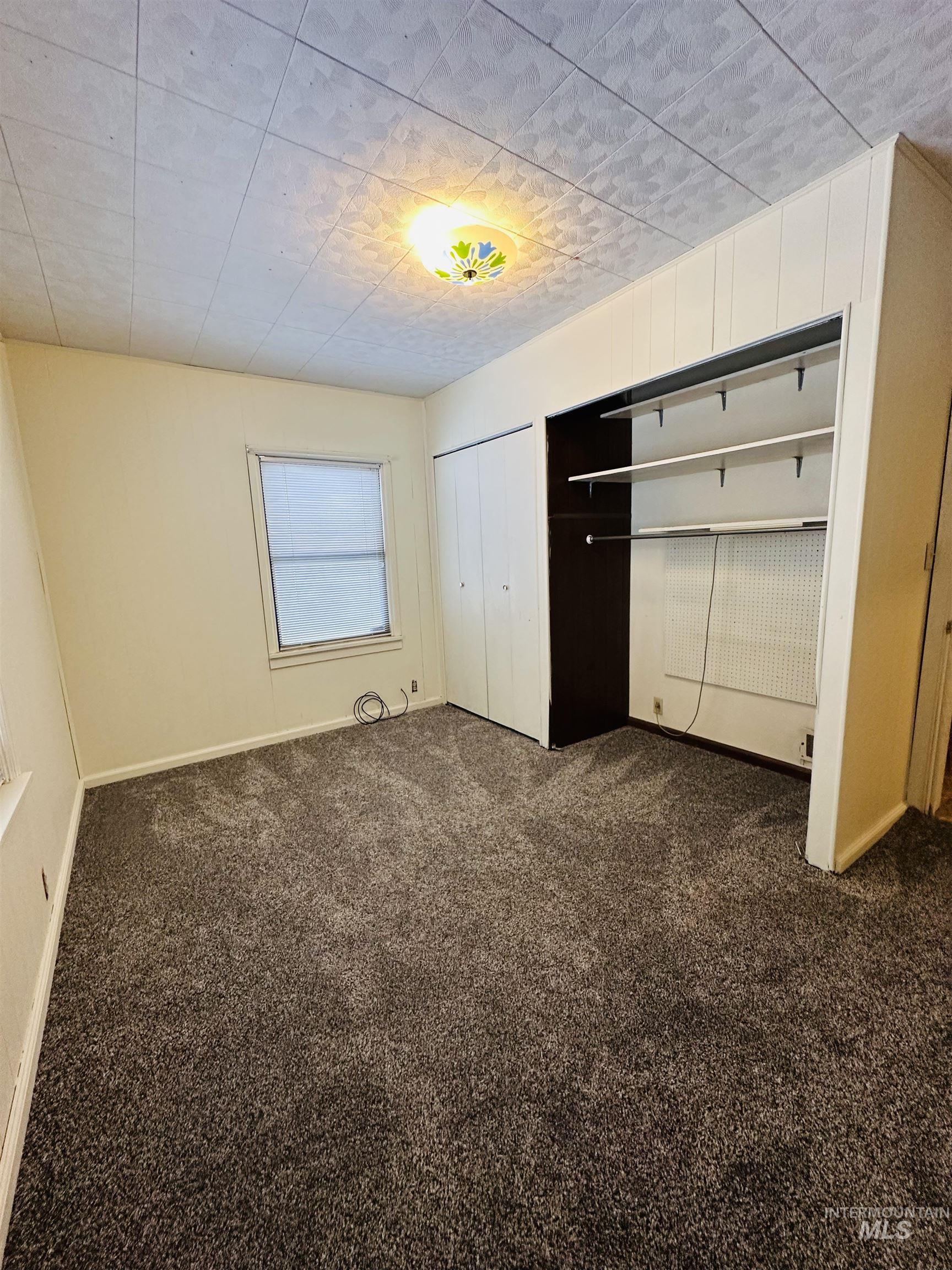 575 W 300 South