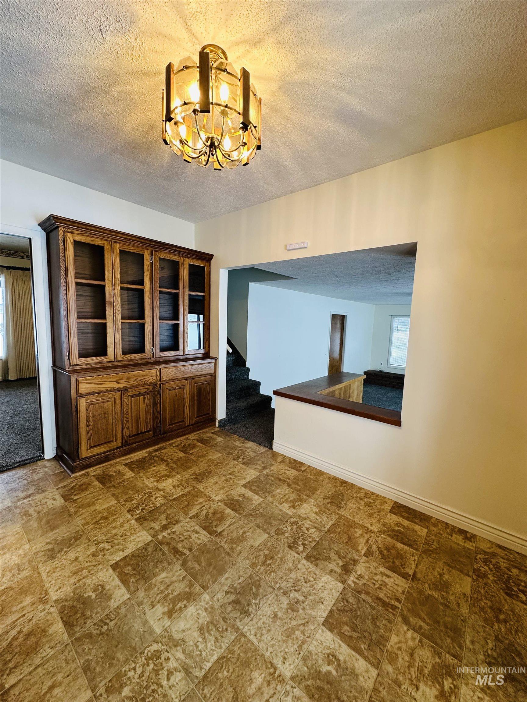 575 W 300 South