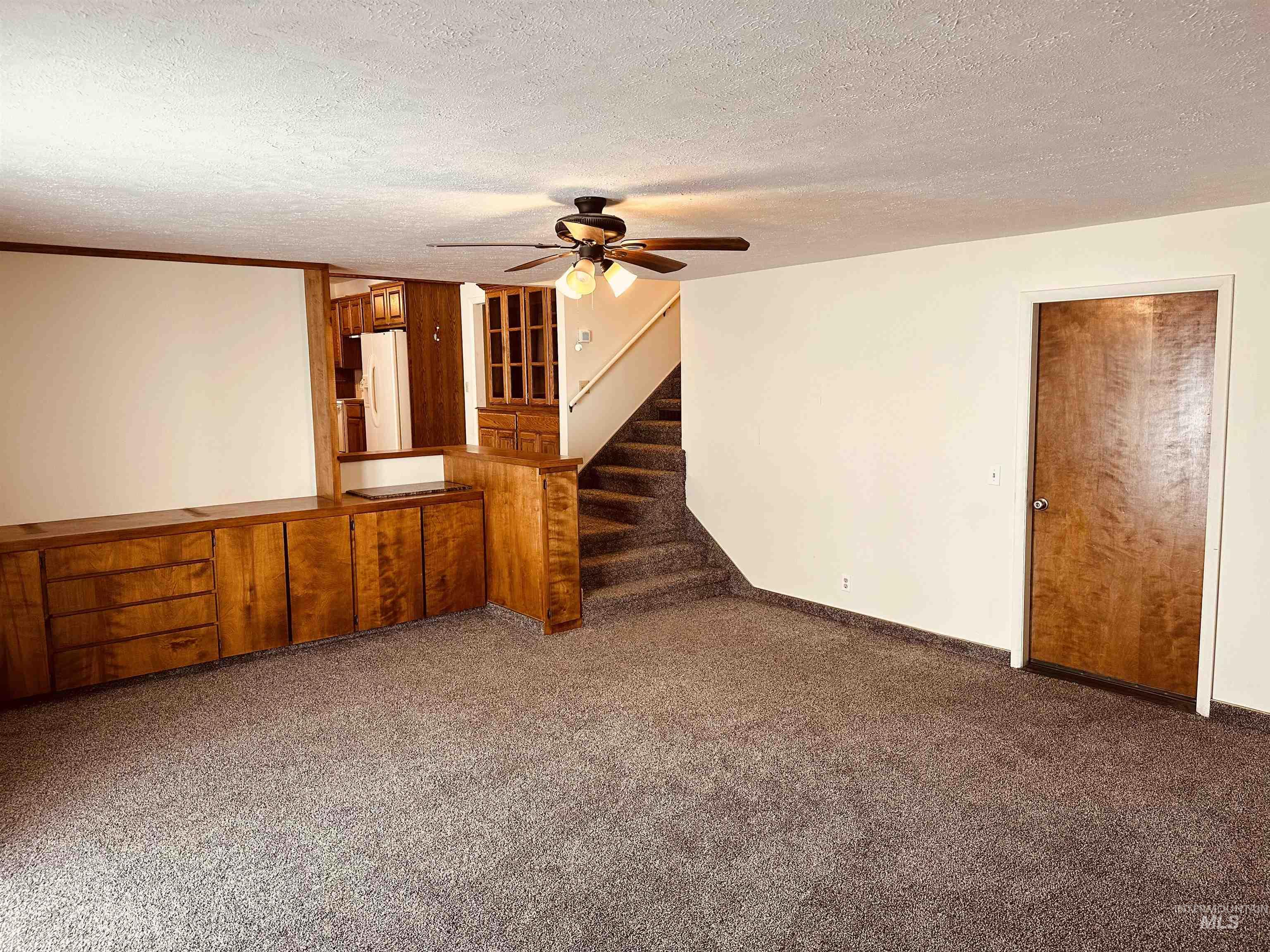 575 W 300 South