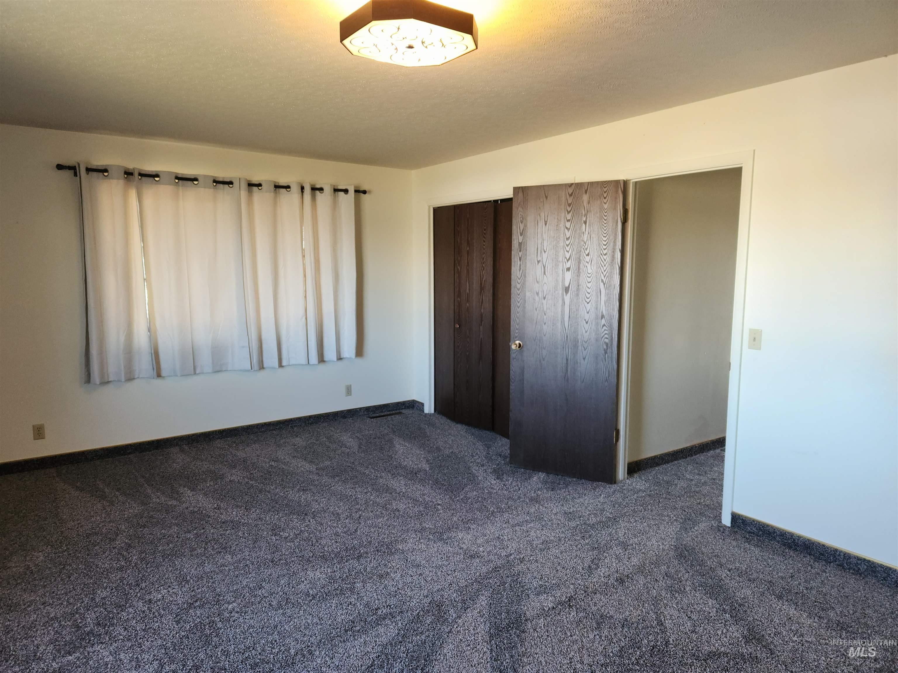 575 W 300 South