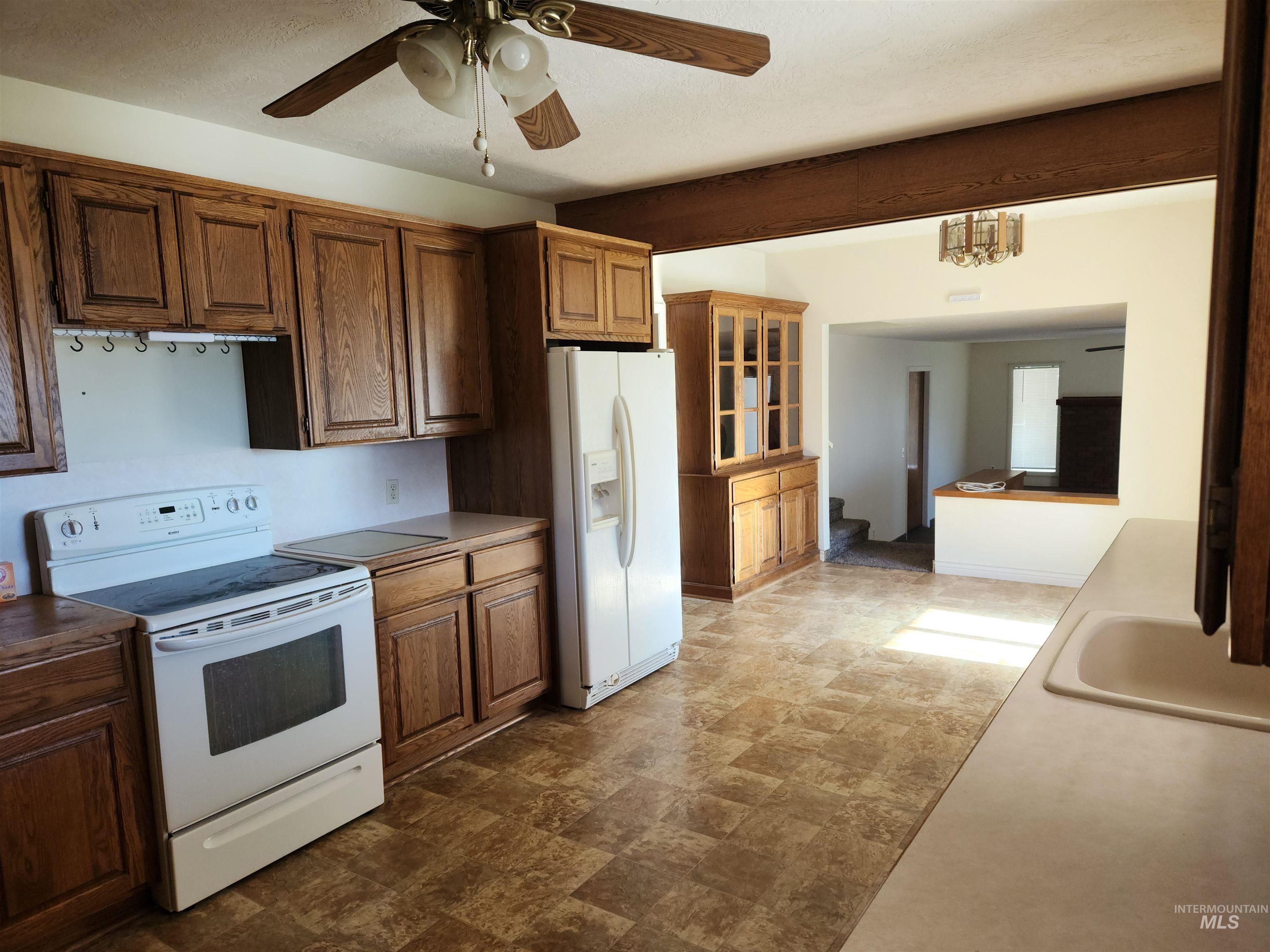 575 W 300 South