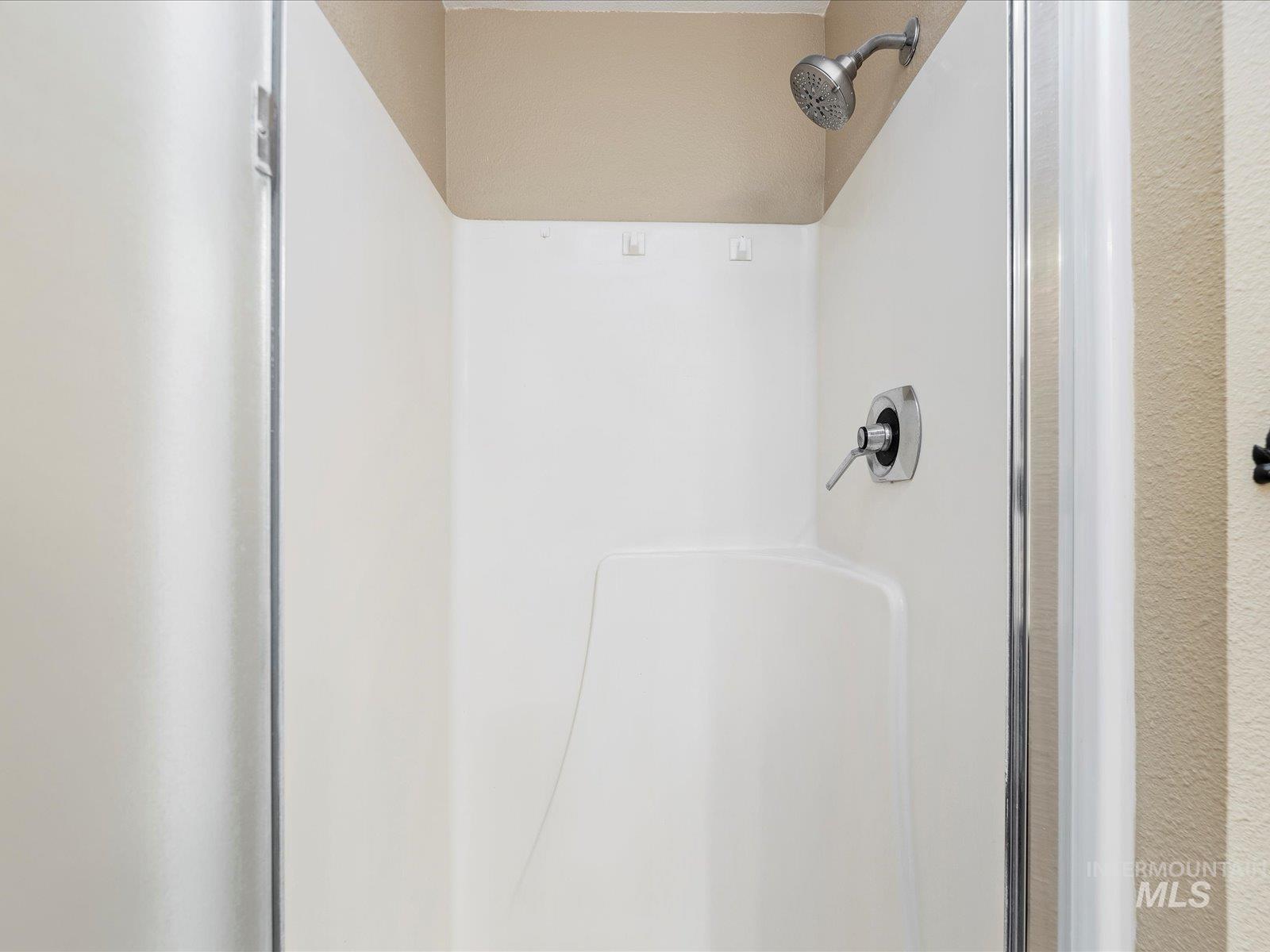 2558 S Falling Brook Ln