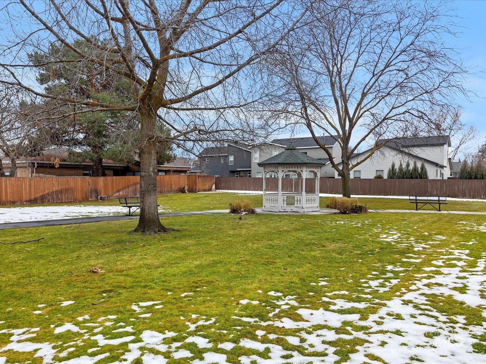 2558 S Falling Brook Ln