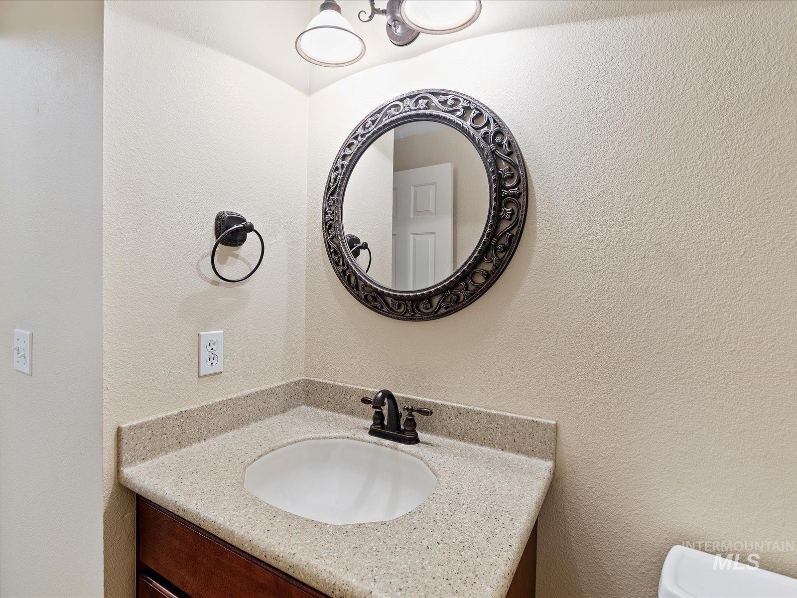 2558 S Falling Brook Ln