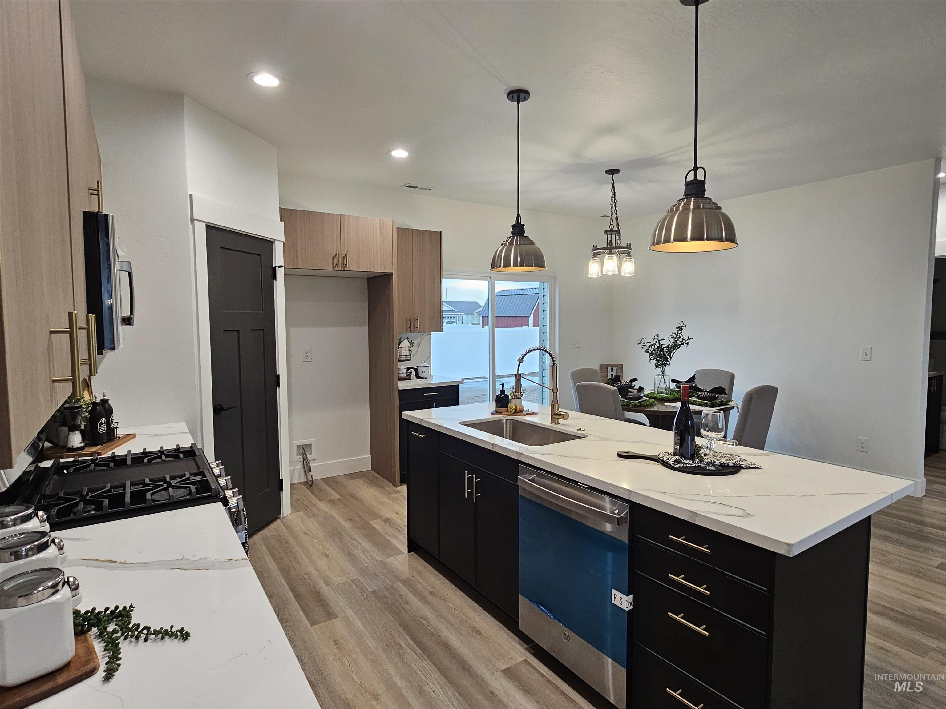 1209 Jade Dr.