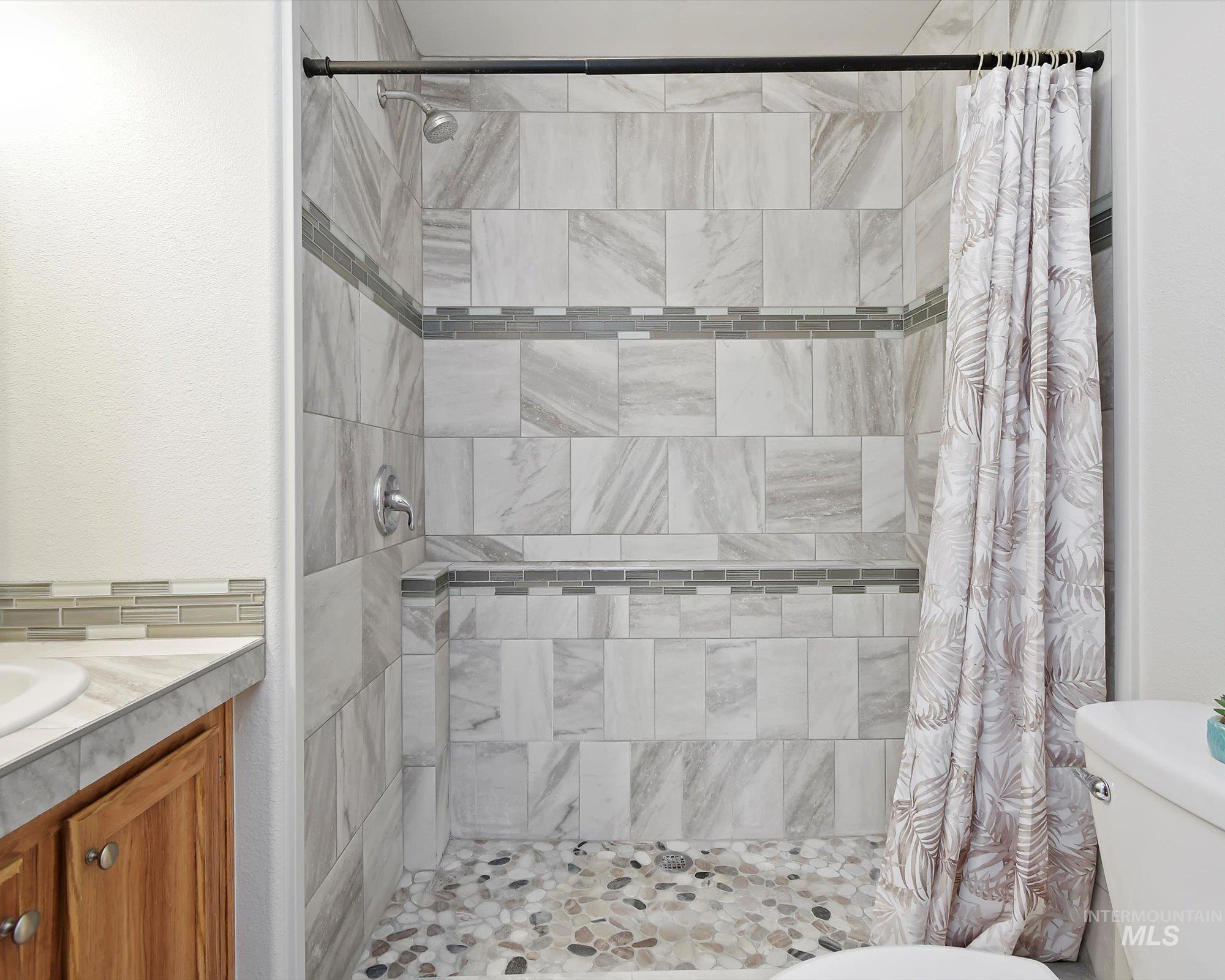 389 W Silver City Dr