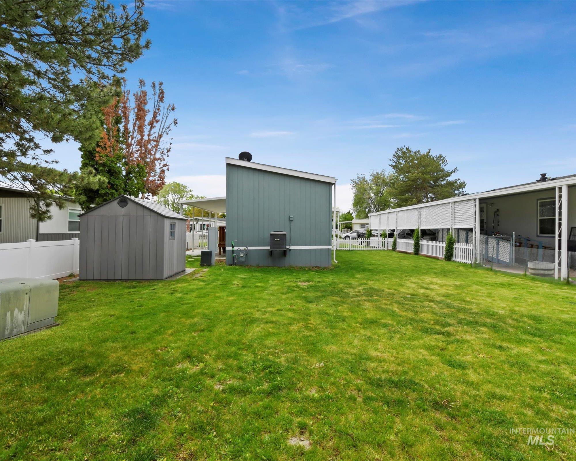 389 W Silver City Dr