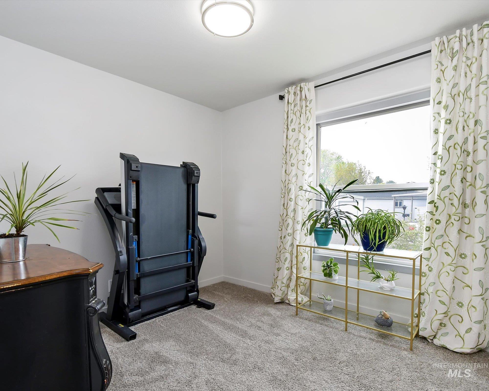 389 W Silver City Dr