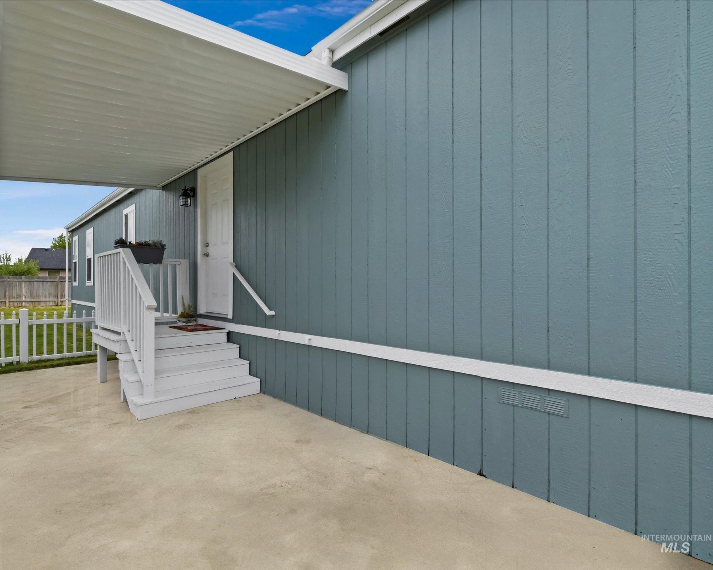 389 W Silver City Dr