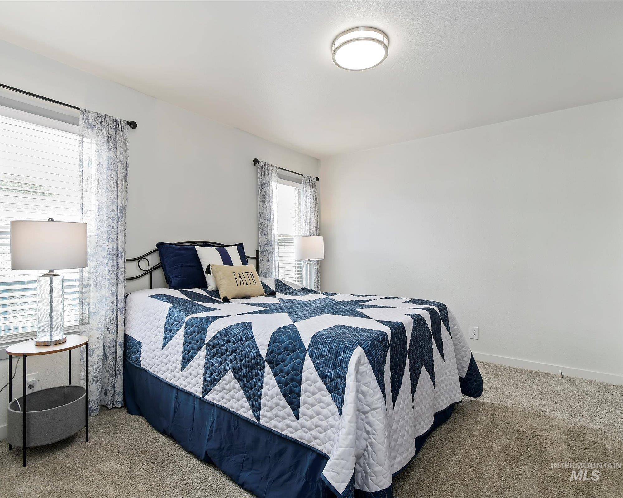 389 W Silver City Dr