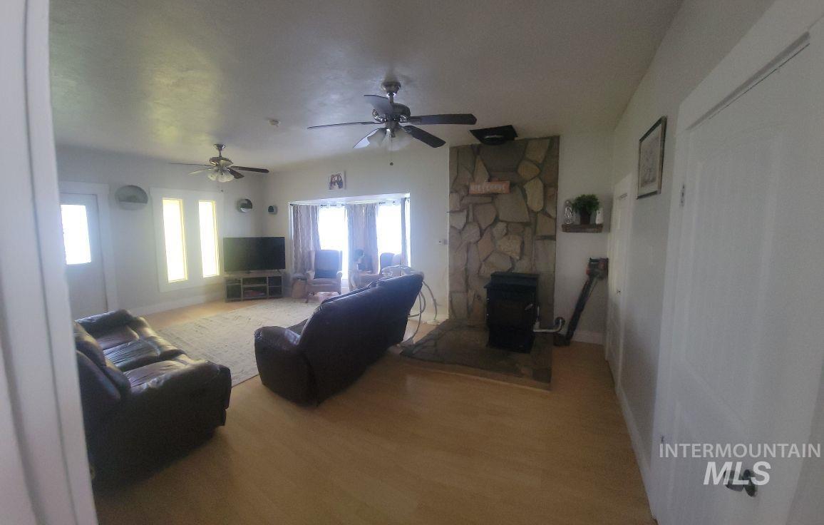 521 W 100 South