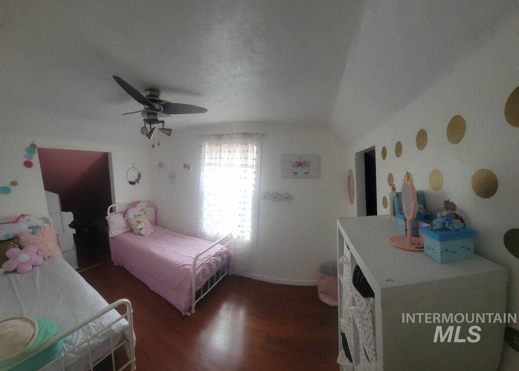 521 W 100 South