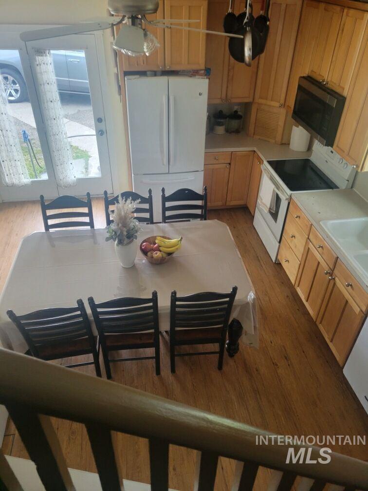 521 W 100 South