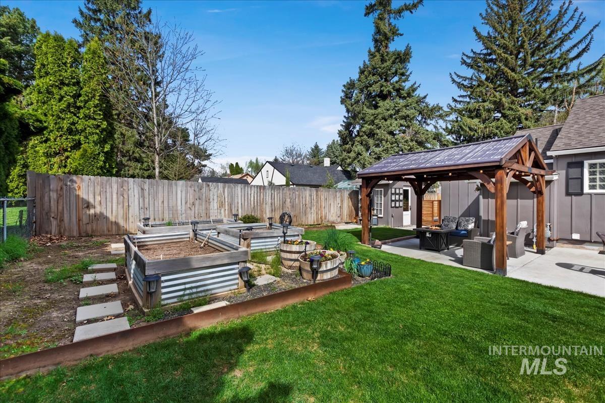 3501 W Kootenai St