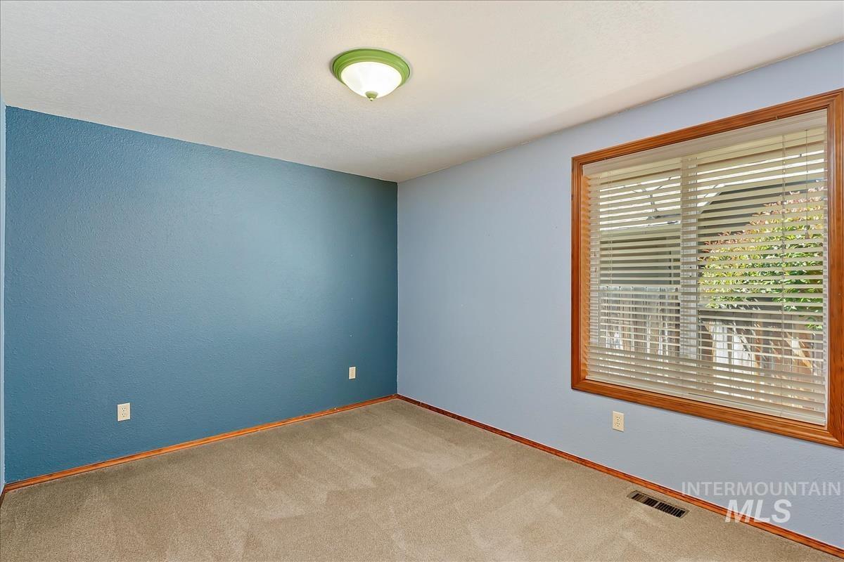 3516 S Weathered Ave