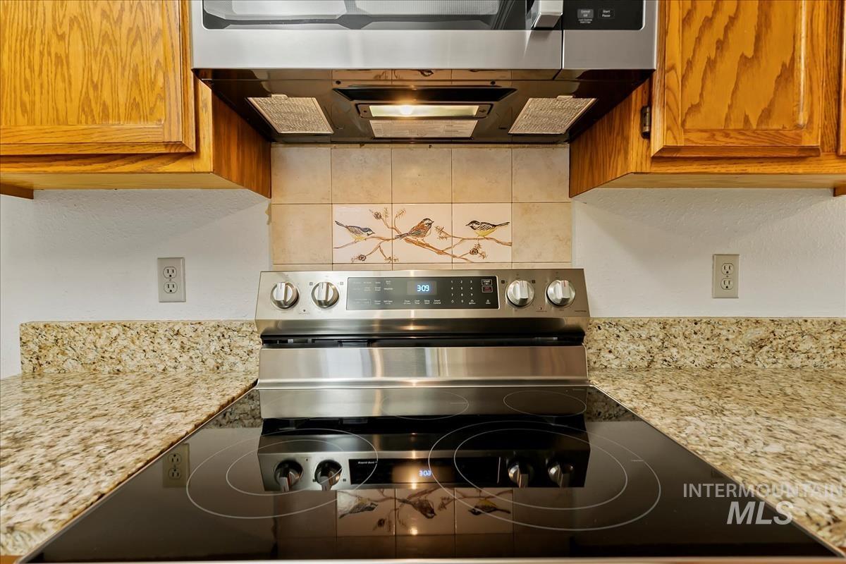 3516 S Weathered Ave