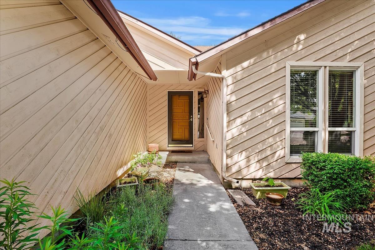 3516 S Weathered Ave