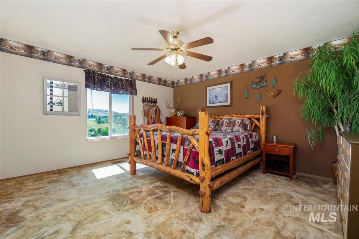 1468 Highway 95
