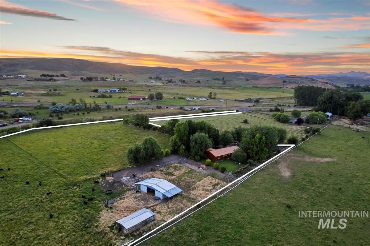 1468 Highway 95