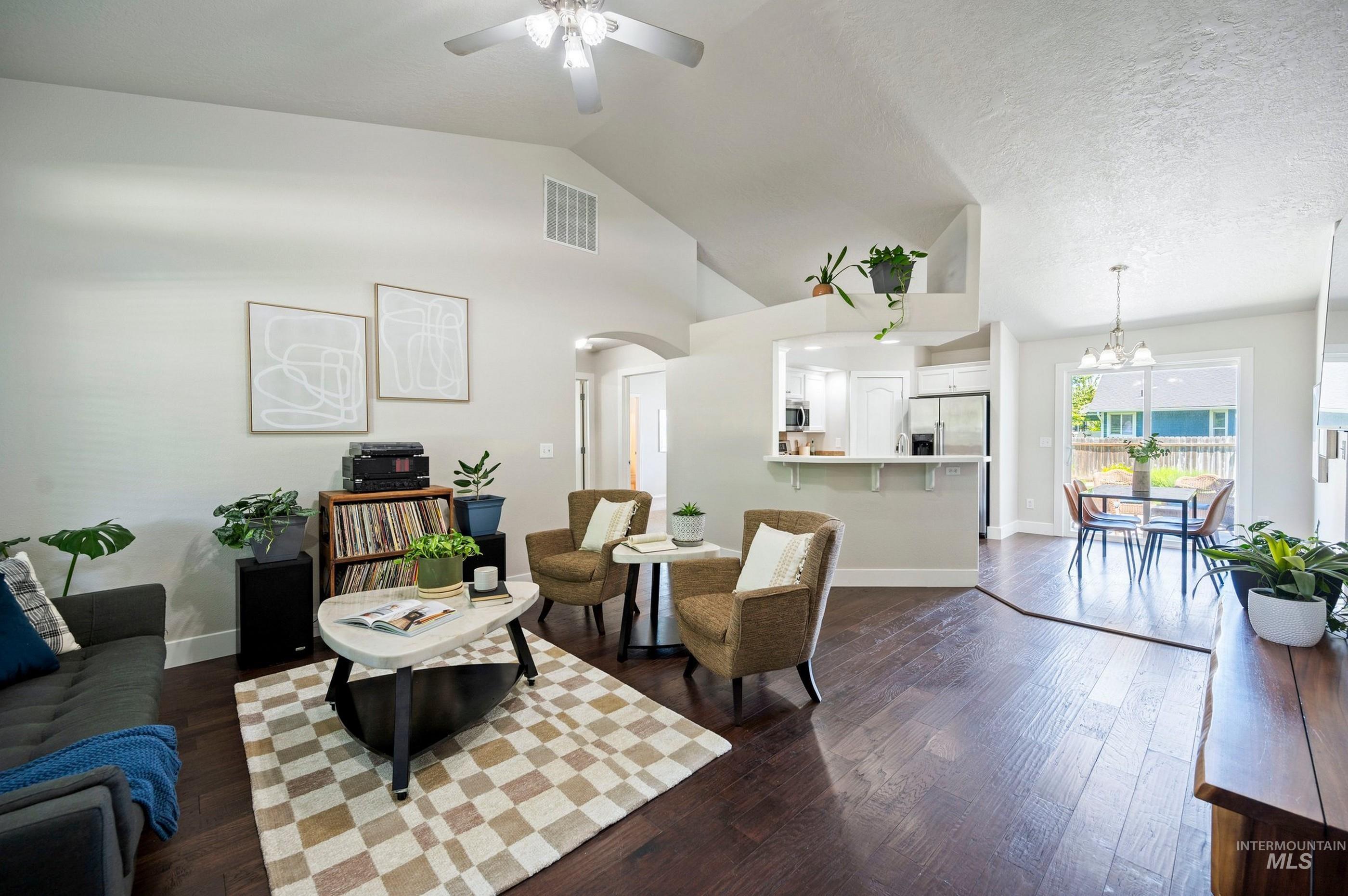 3152 S Priest River Ave