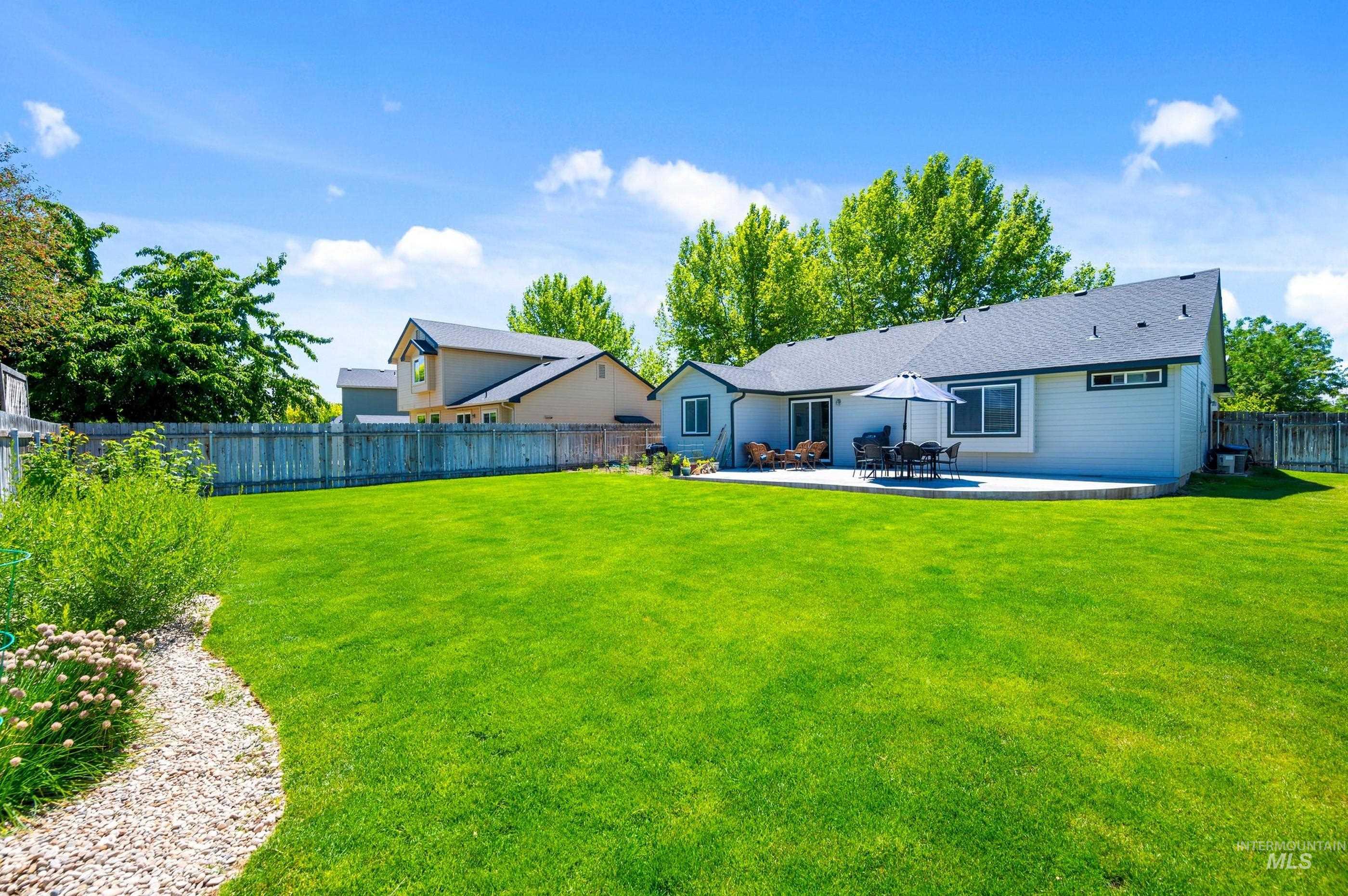 3152 S Priest River Ave