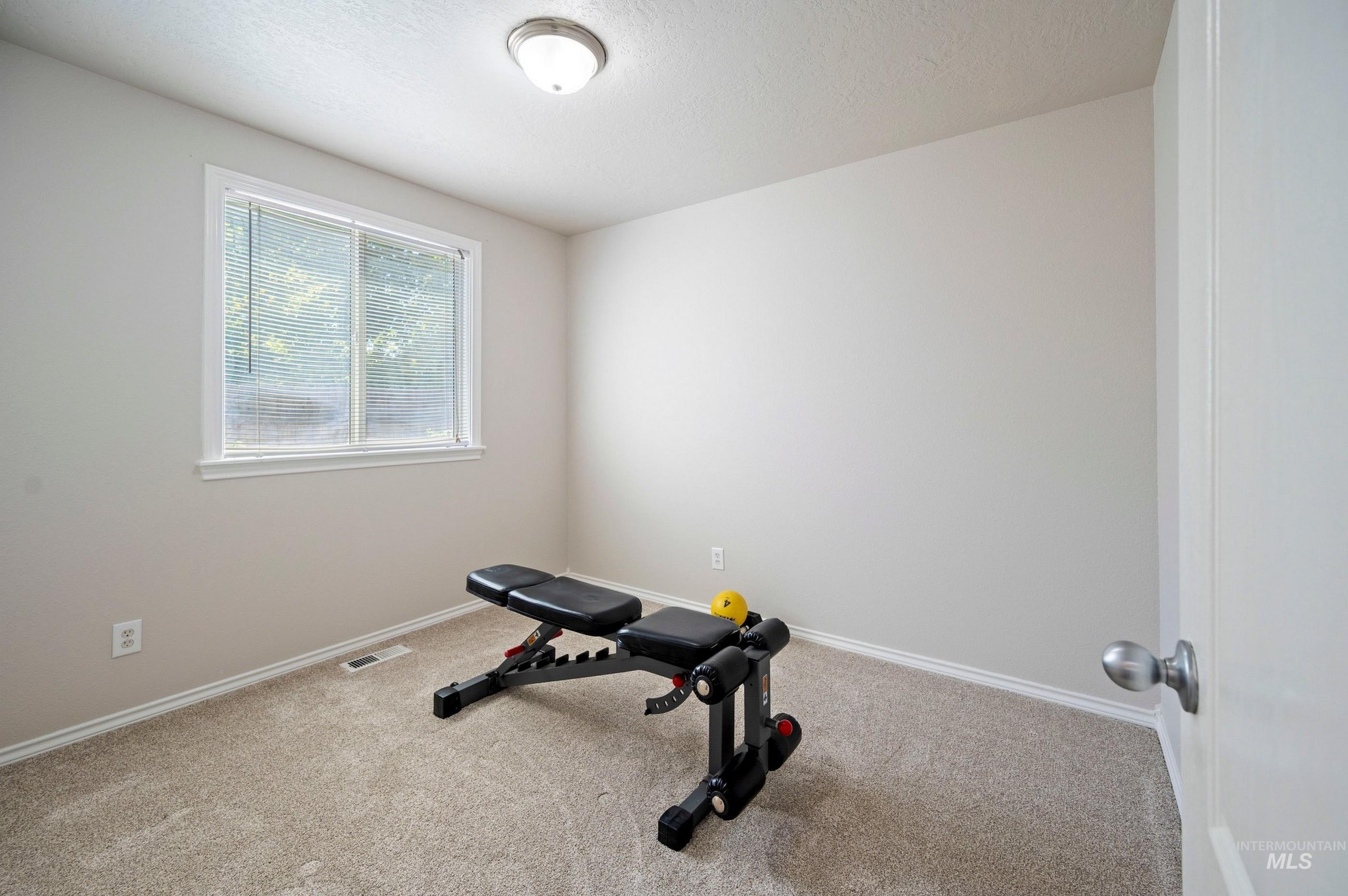 3152 S Priest River Ave