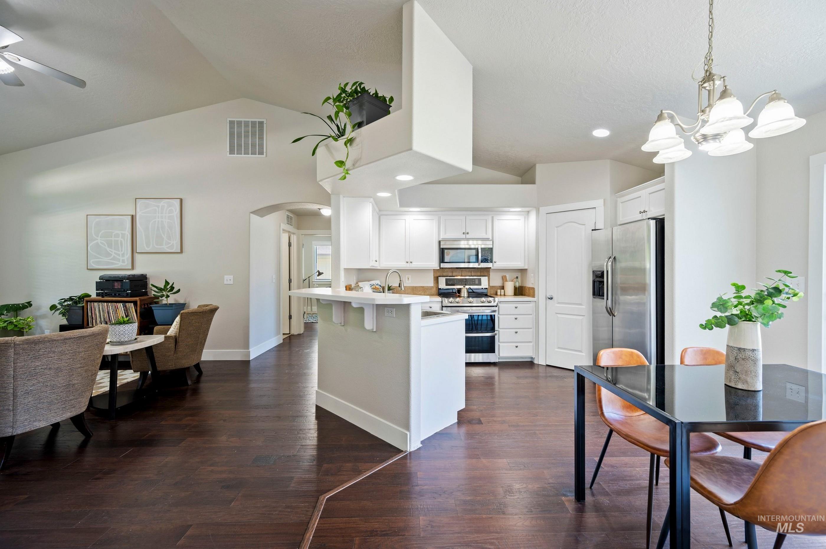 3152 S Priest River Ave