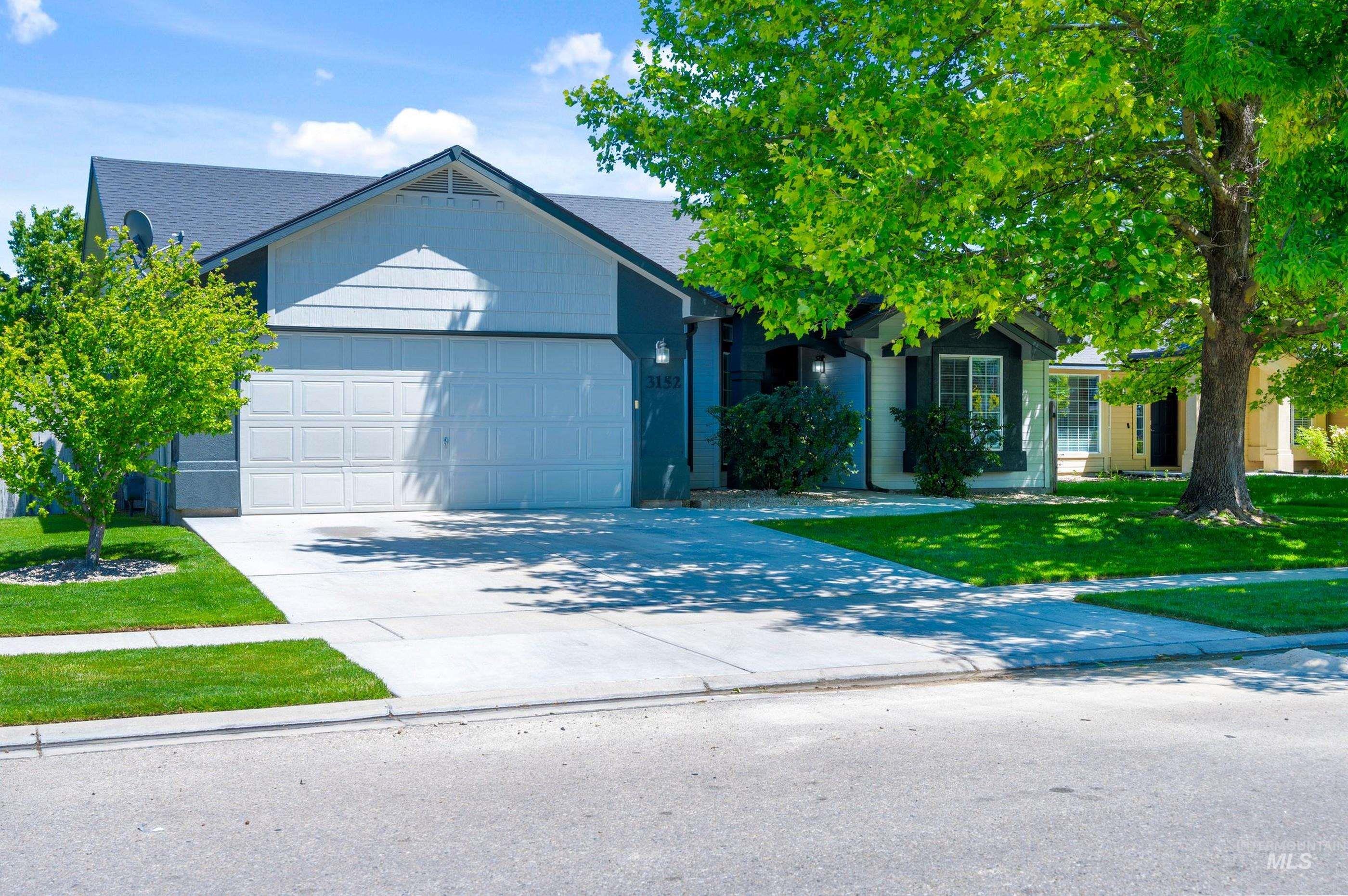 3152 S Priest River Ave