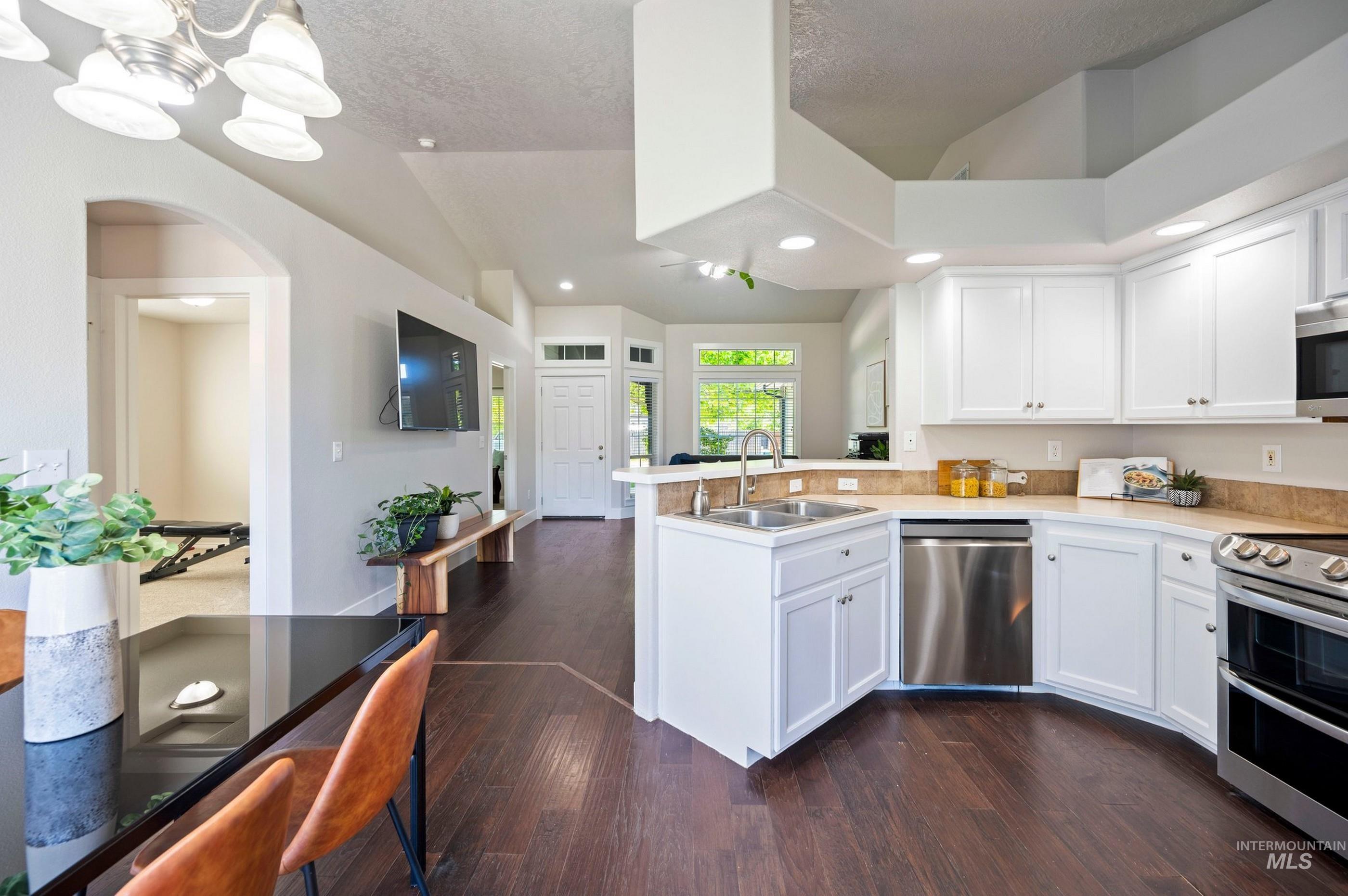 3152 S Priest River Ave