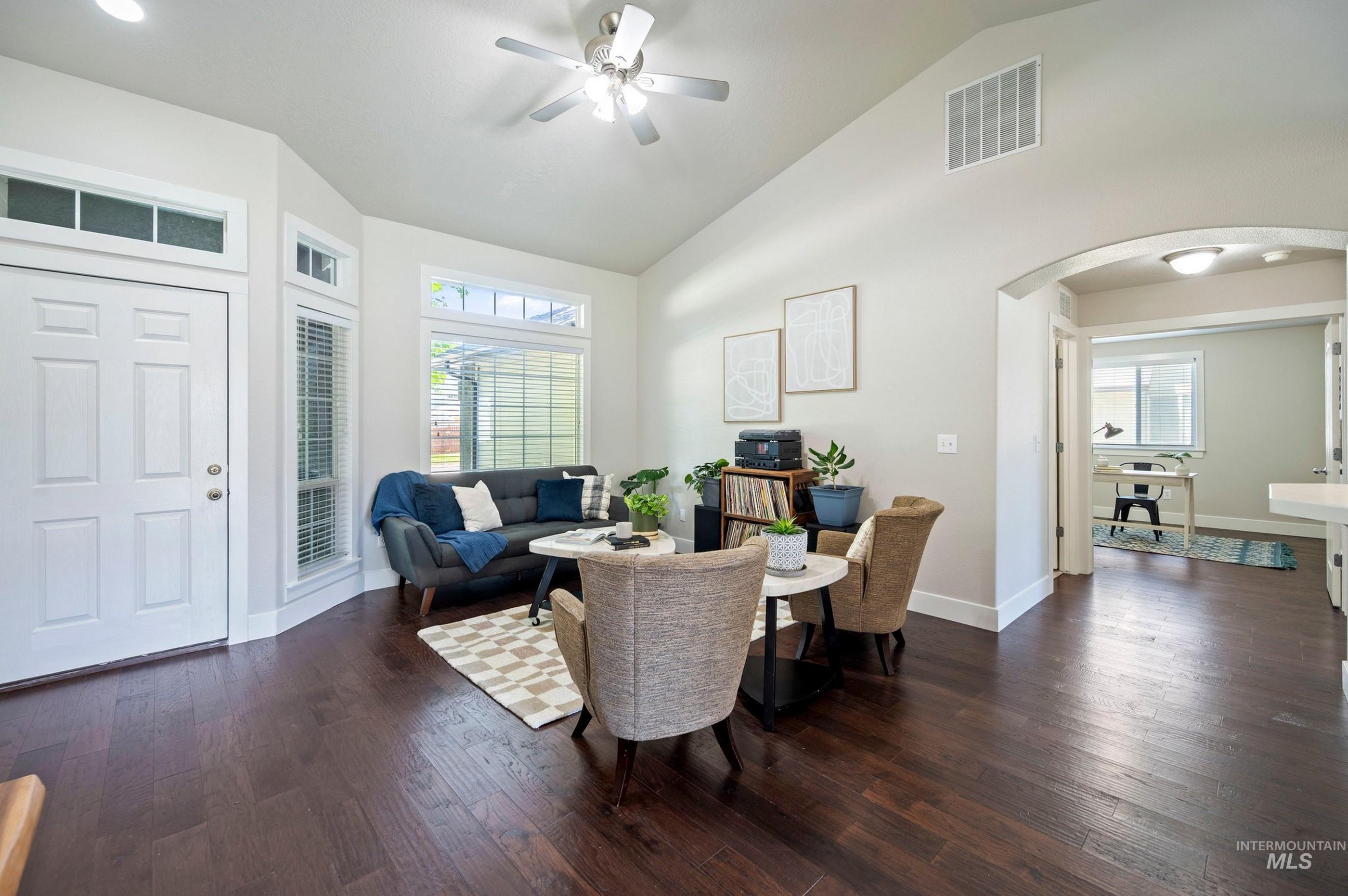 3152 S Priest River Ave